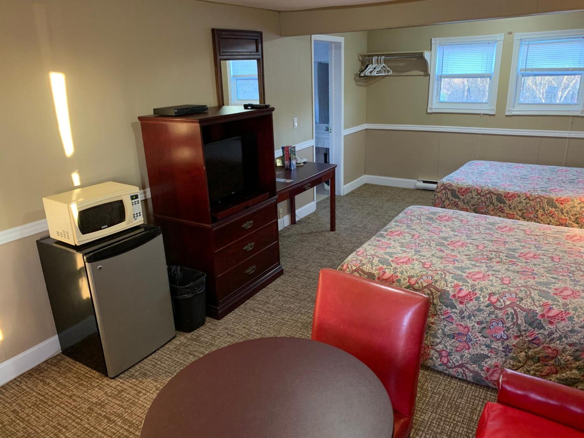 Twin Oaks Motel Orono 외부 사진